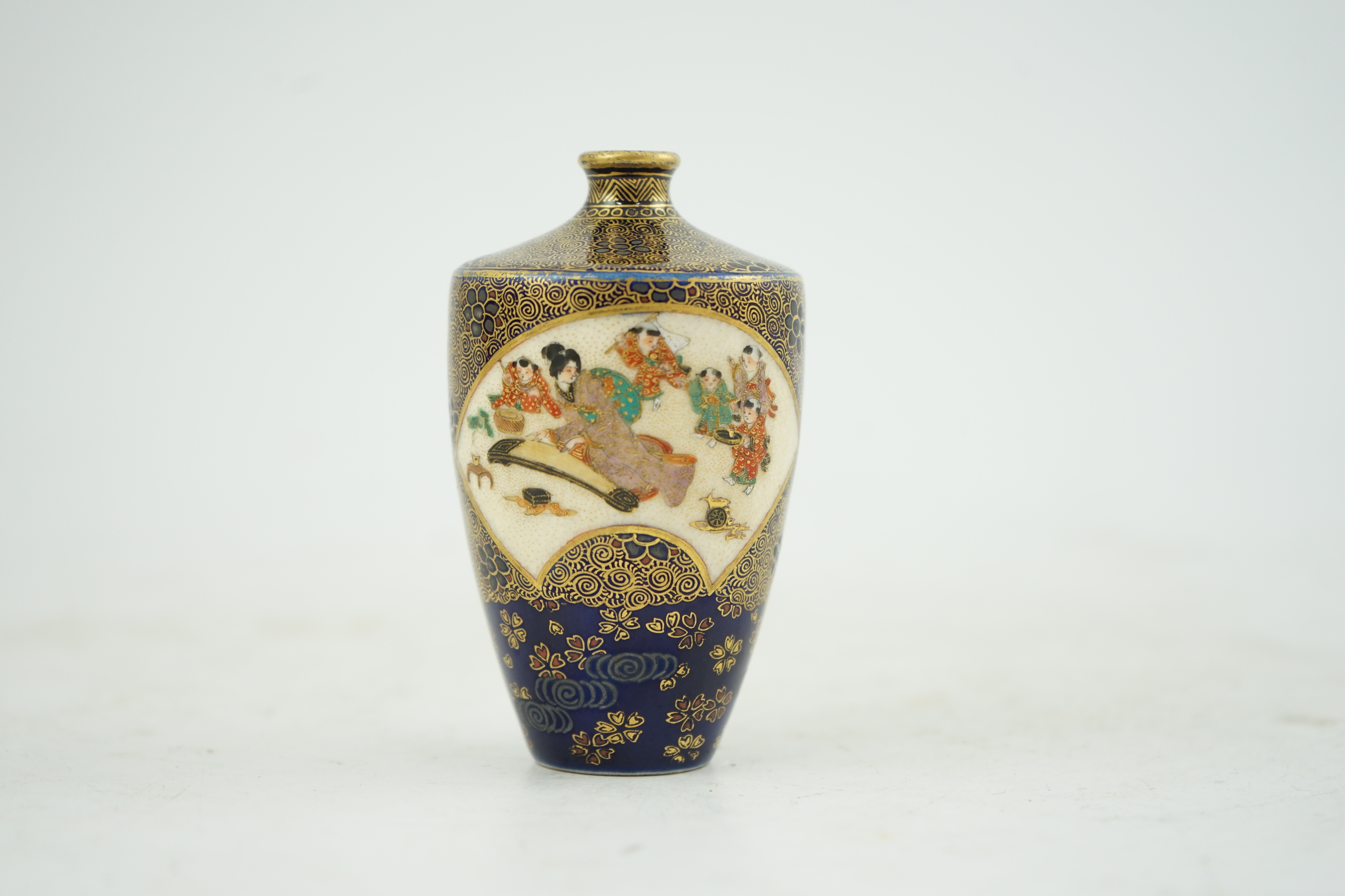 A Japanese Satsuma miniature vase, by Kinkozan, Meiji period